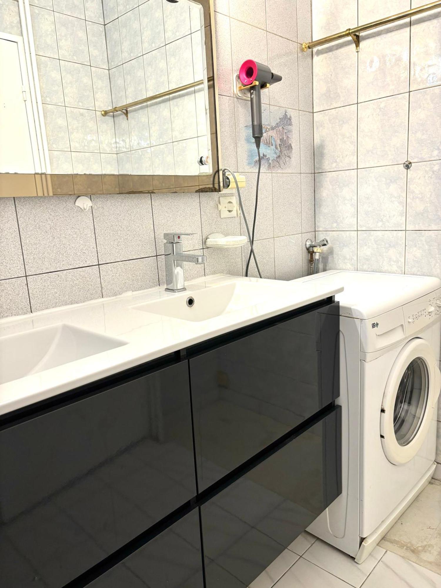 Chambre Arena Porte La Chapelle パリ エクステリア 写真